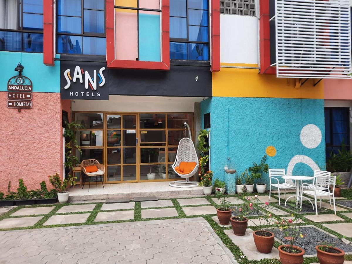 Sans Hotel Andalucia Pasteur Bandung Exterior photo